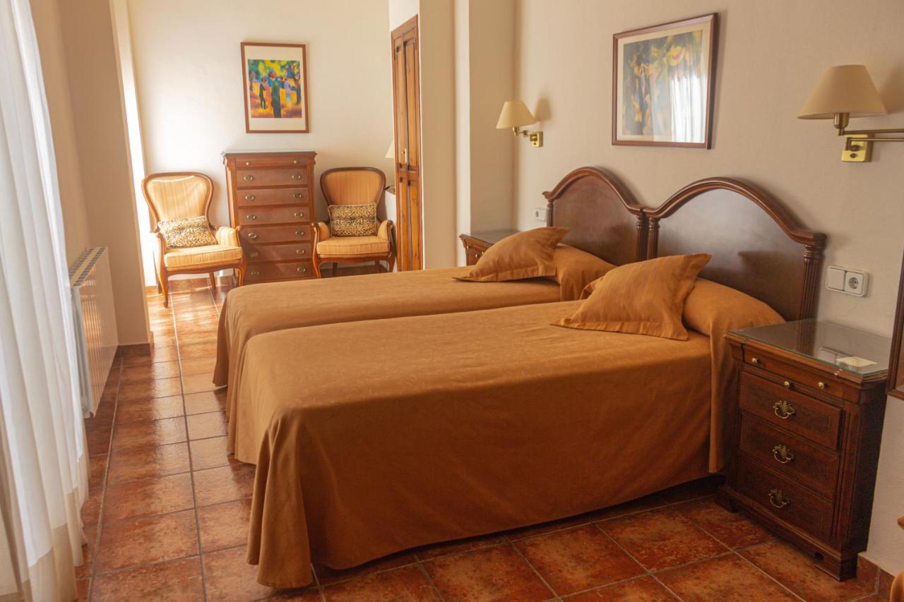 Hotel Tárbena エクステリア 写真