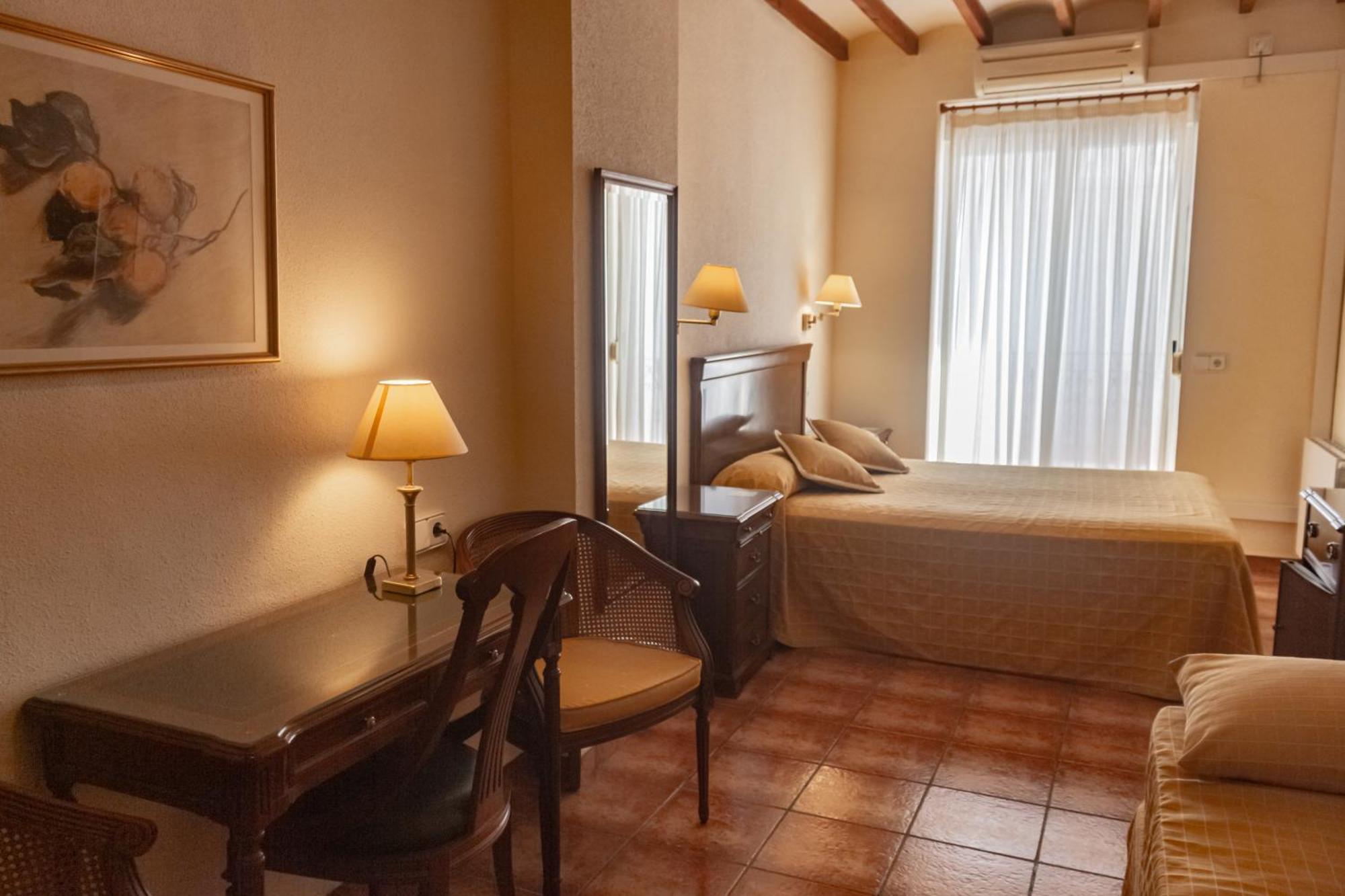 Hotel Tárbena エクステリア 写真
